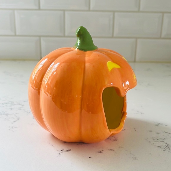 Target Bullseye’s Ceramic Pumpkin Open Mouth Candy Dish - Picture 5 of 9